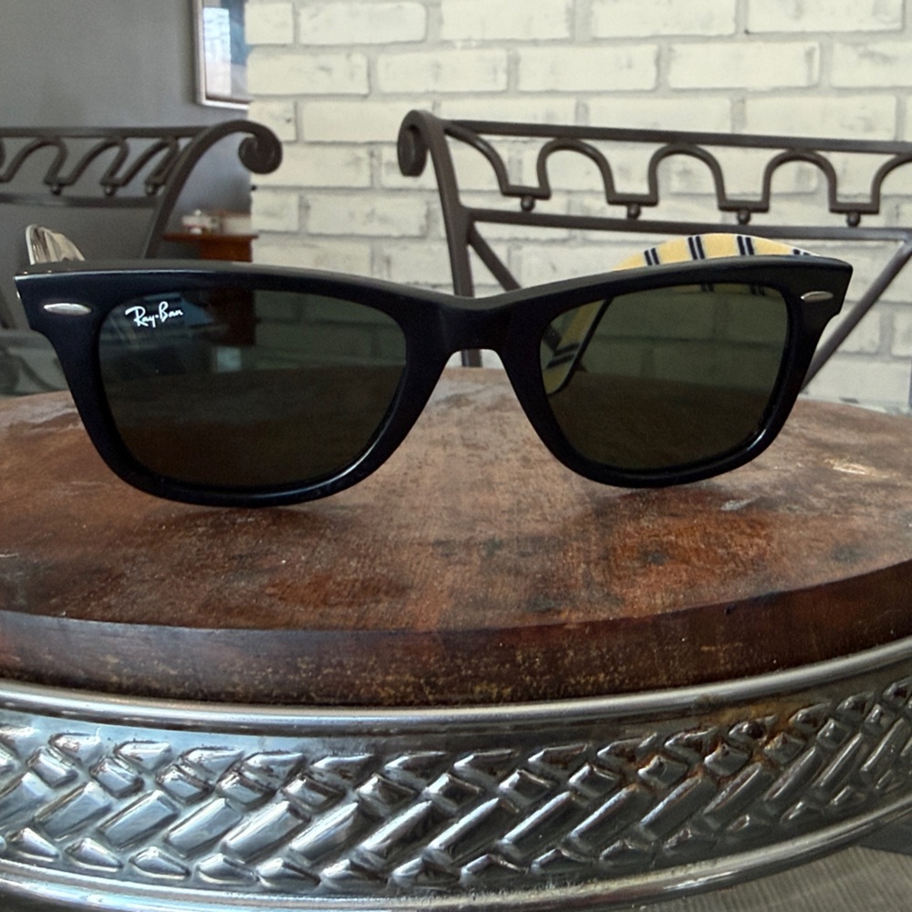 Ray-Ban Classic Black Sunglasses
